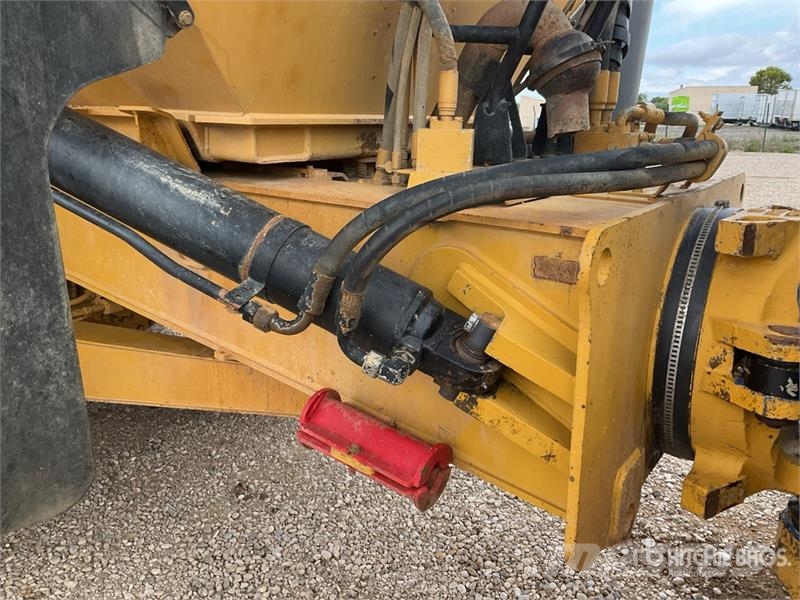 CAT 745C ساحبات مفصلية