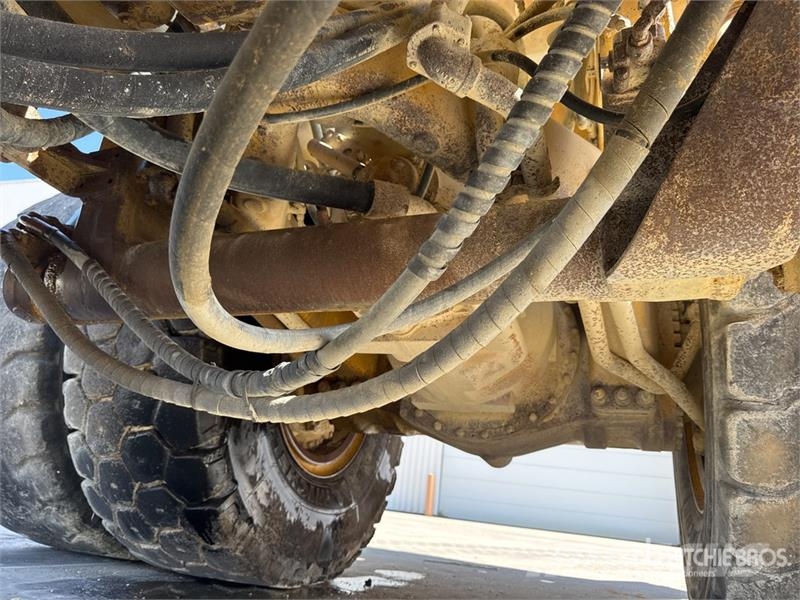 CAT 773B Tombereau Rigide Haul Truck Articulated Dump Trucks (ADTs)
