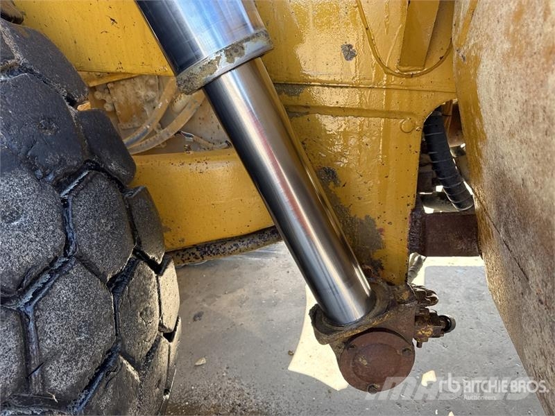 CAT 773B Tombereau Rigide Haul Truck Articulated Dump Trucks (ADTs)