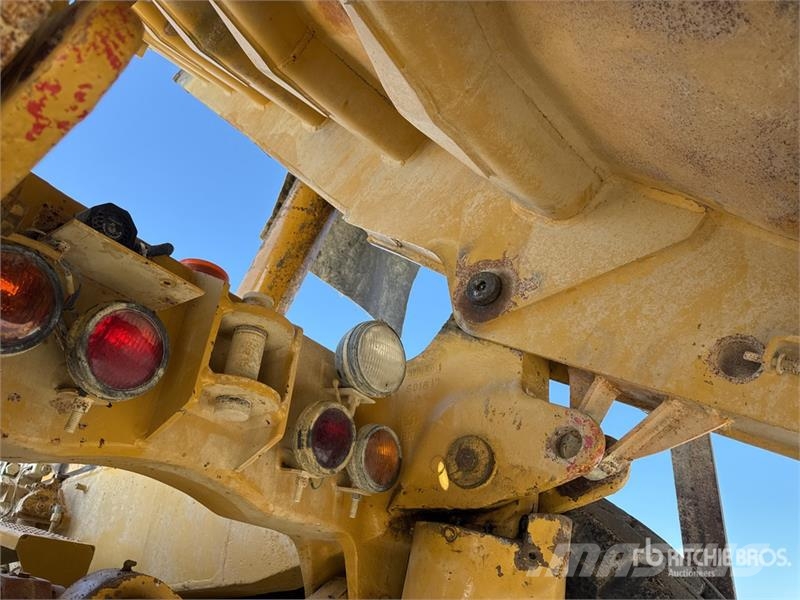 CAT 773B Tombereau Rigide Haul Truck Articulated Dump Trucks (ADTs)
