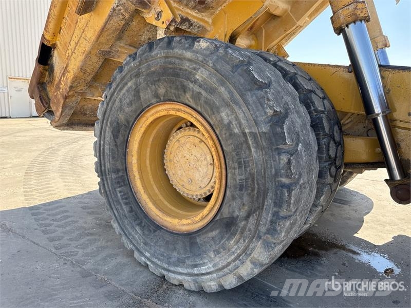 CAT 773B Tombereau Rigide Haul Truck Articulated Dump Trucks (ADTs)