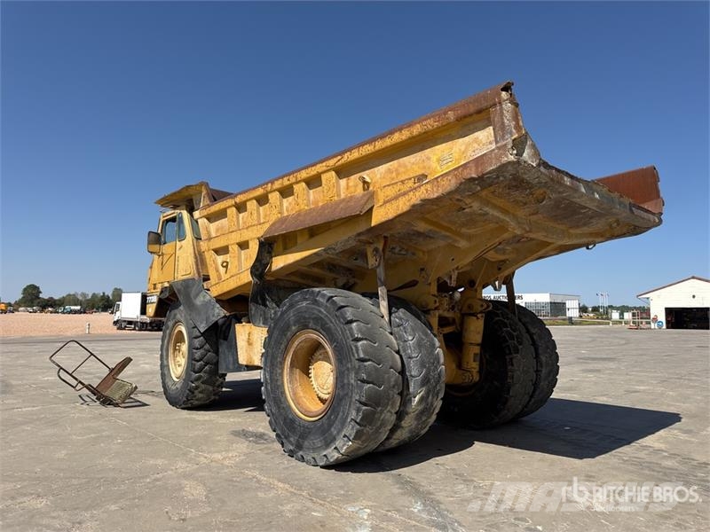 CAT 773B Tombereau Rigide Haul Truck Articulated Dump Trucks (ADTs)