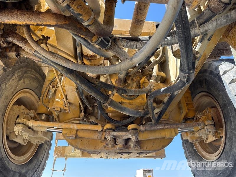 CAT 773B Tombereau Rigide Haul Truck Articulated Dump Trucks (ADTs)