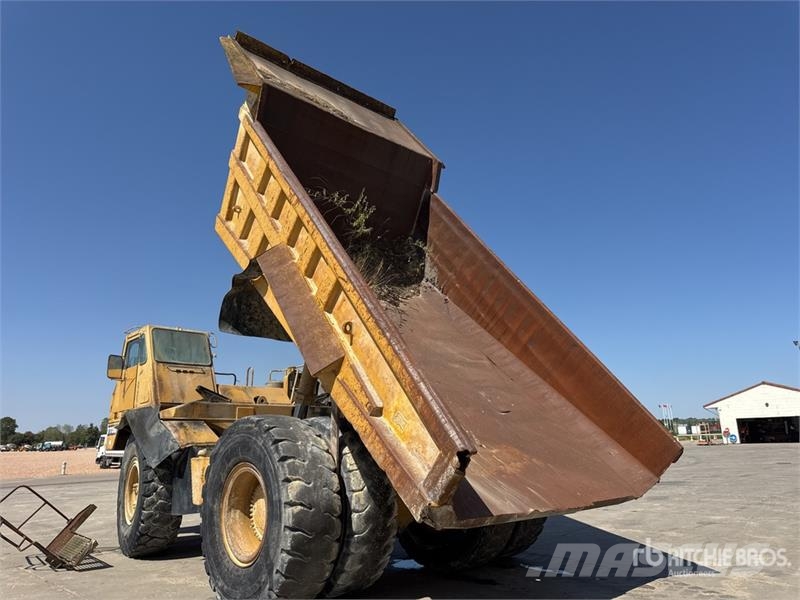 CAT 773B Tombereau Rigide Haul Truck Articulated Dump Trucks (ADTs)