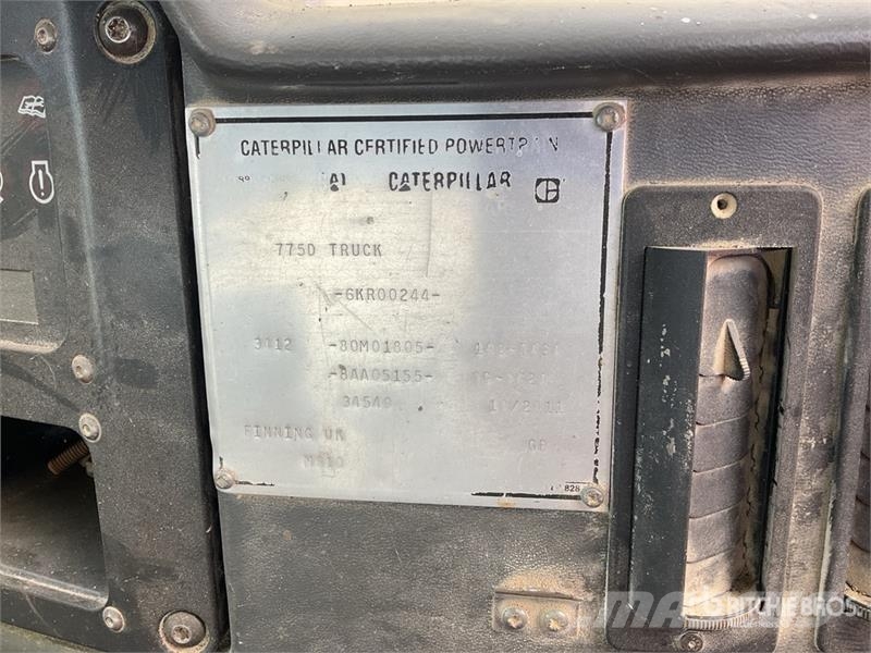 CAT 775D Cab Other components