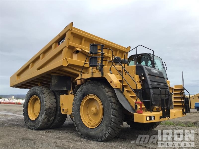 CAT 777F Haul Truck Liigendraamiga pinnaseveokid