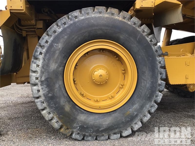 CAT 777F Haul Truck Liigendraamiga pinnaseveokid