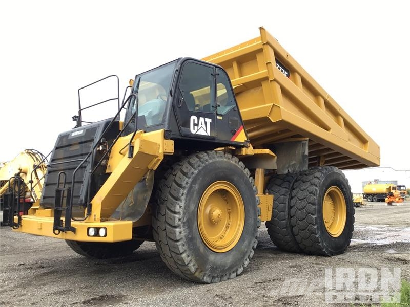 CAT 777F Haul Truck Liigendraamiga pinnaseveokid
