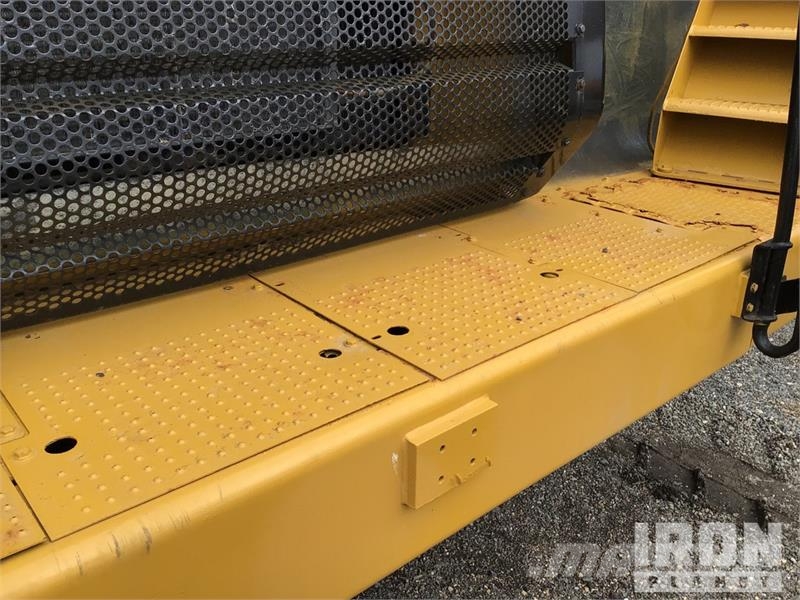 CAT 777F Haul Truck Liigendraamiga pinnaseveokid
