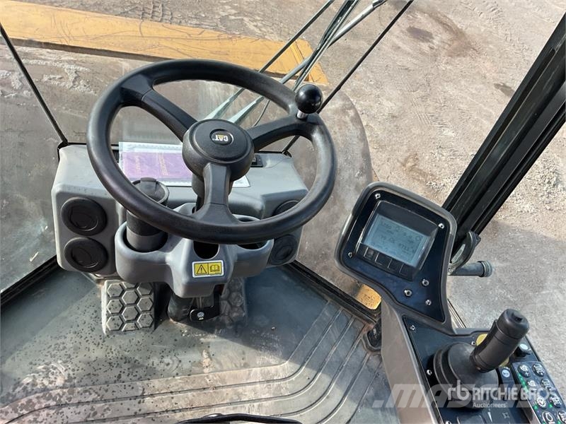 CAT 78B Smooth Drum Compactor Enkelt tromle