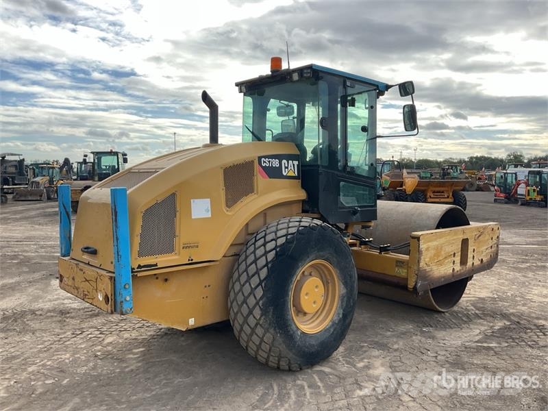 CAT 78B Smooth Drum Compactor مداحل أحادية الأسطوانة