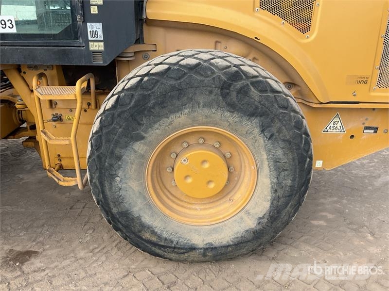CAT 78B Smooth Drum Compactor مداحل أحادية الأسطوانة
