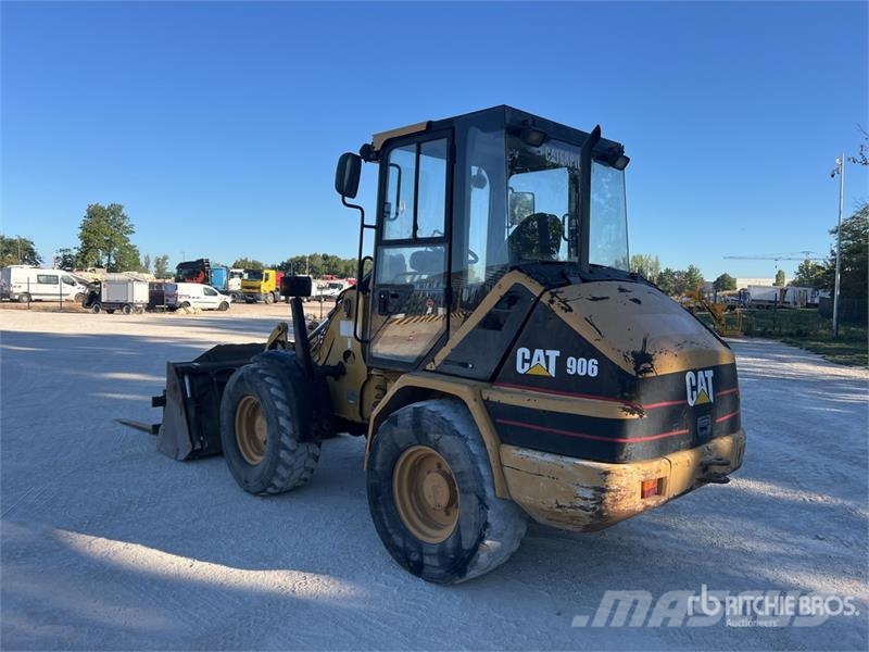 CAT 906 Radlader