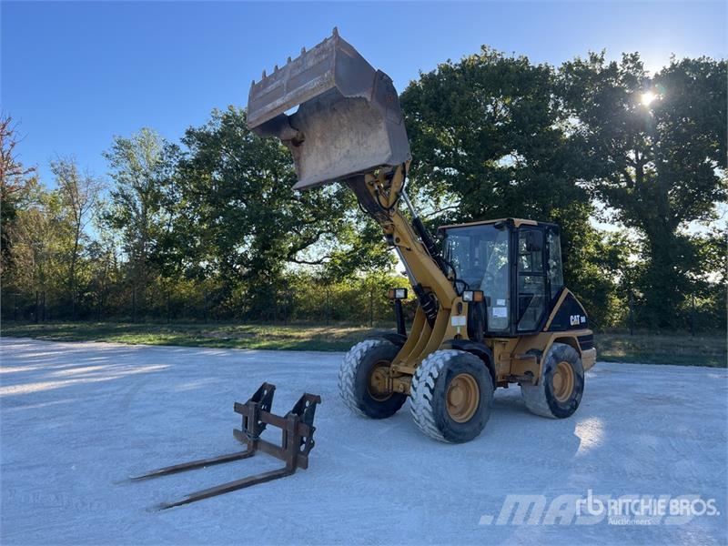 CAT 906 Radlader