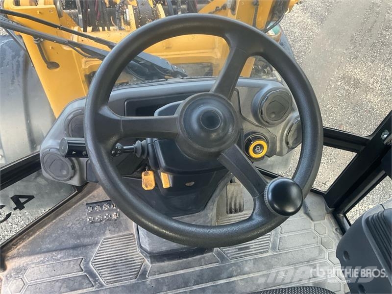 CAT 906 Radlader