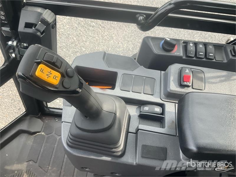 CAT 906 Φορτωτές με λάστιχα (Τροχοφόροι)