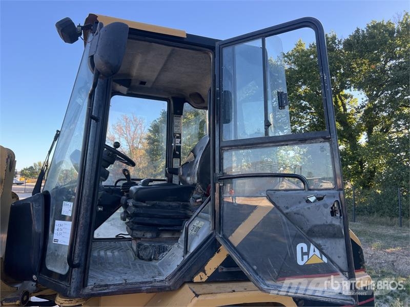 CAT 906 Radlader