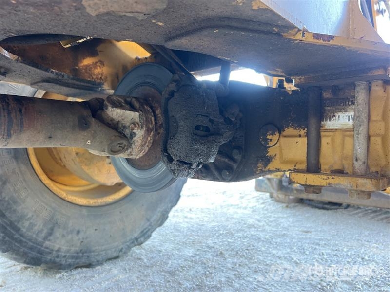CAT 906 Radlader
