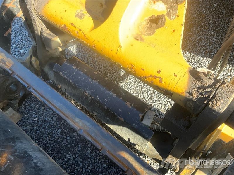 CAT 906 Radlader