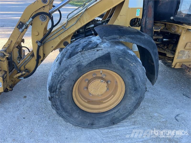 CAT 906 Radlader