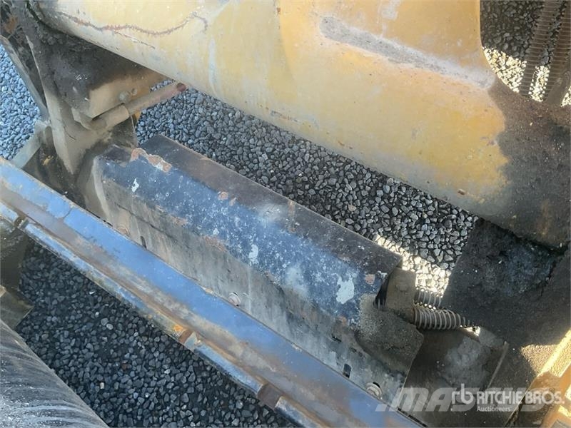 CAT 906 Radlader