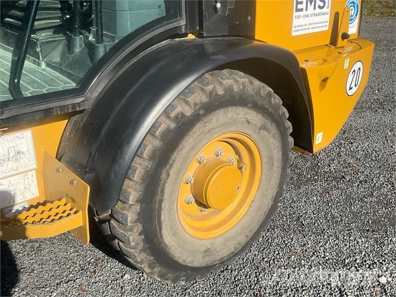 CAT 906 Radlader