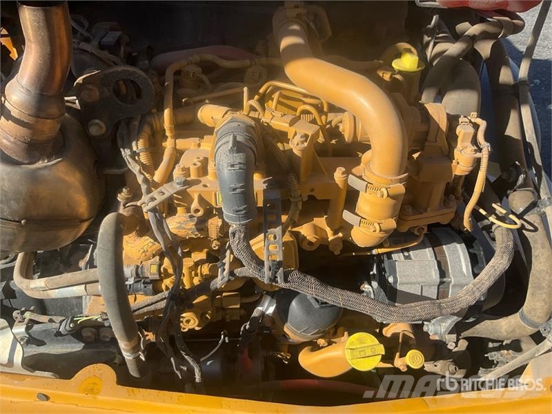 CAT 906 Radlader