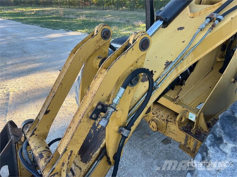 CAT 906 Radlader
