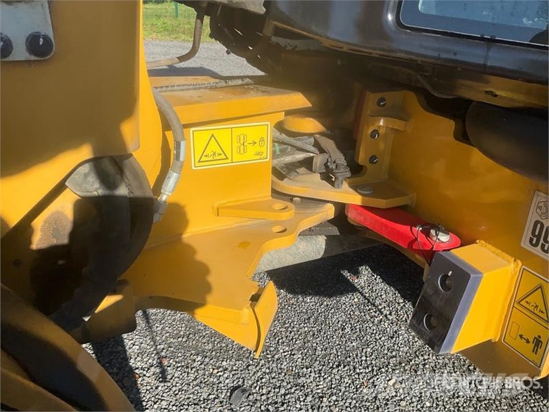 CAT 906 Radlader