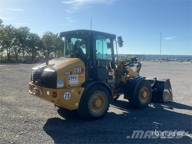 CAT 906 Radlader