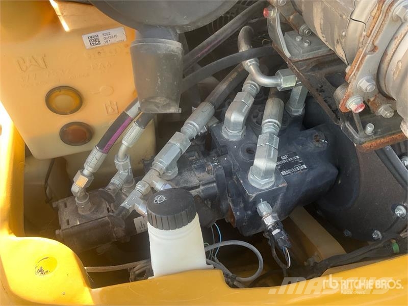 CAT 908M Wheel Loader Iekrāvēji uz riteņiem