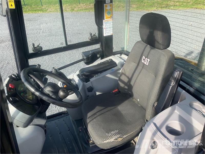 CAT 908M Wheel Loader Iekrāvēji uz riteņiem