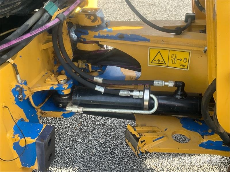 CAT 908M Wheel Loader Iekrāvēji uz riteņiem