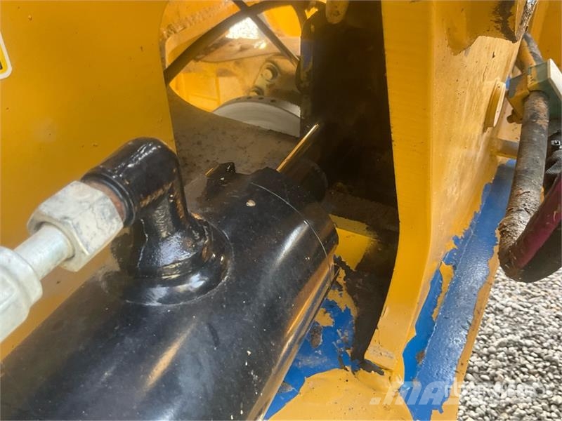 CAT 908M Wheel Loader Iekrāvēji uz riteņiem
