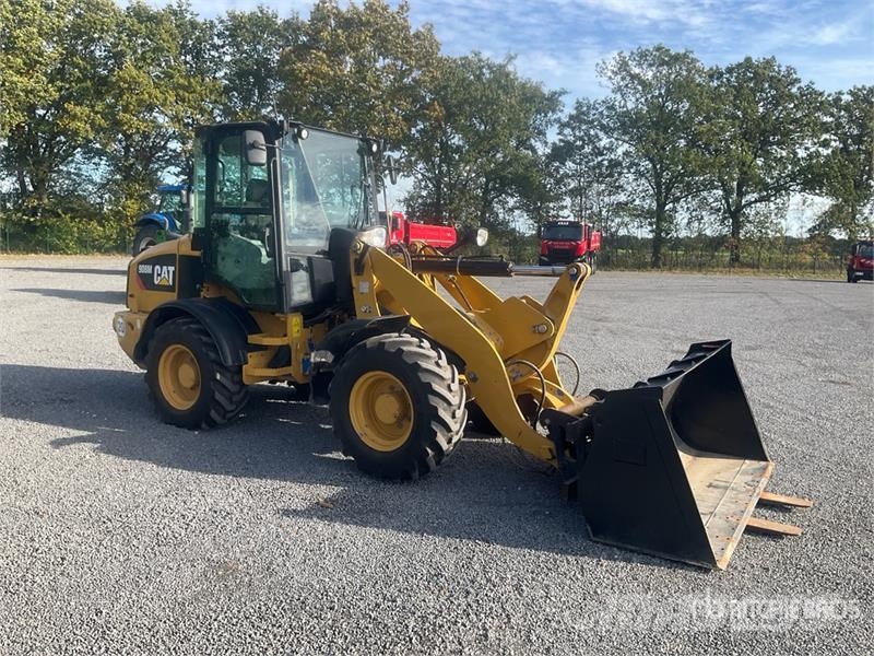 CAT 908M Wheel Loader Iekrāvēji uz riteņiem