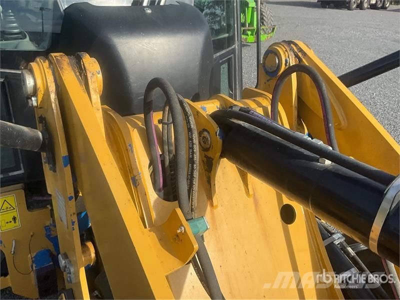 CAT 908M Wheel Loader Iekrāvēji uz riteņiem