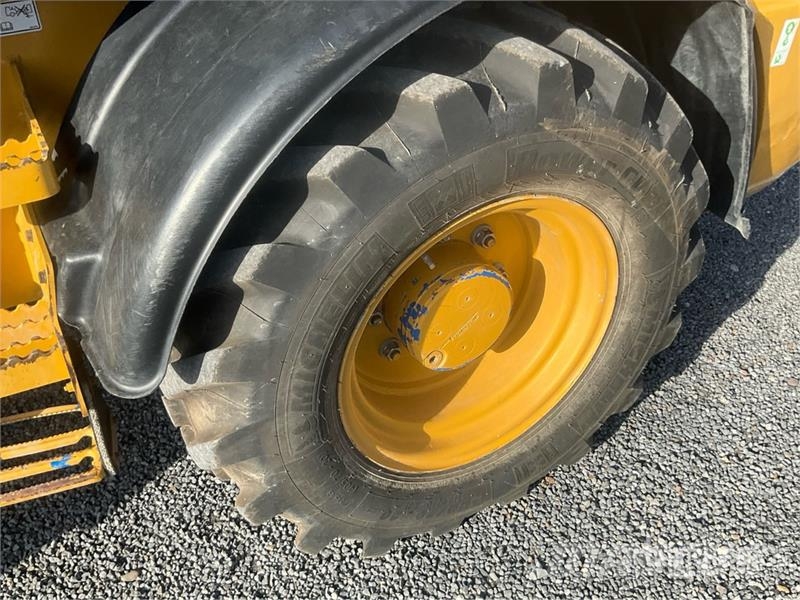 CAT 908M Wheel Loader Iekrāvēji uz riteņiem