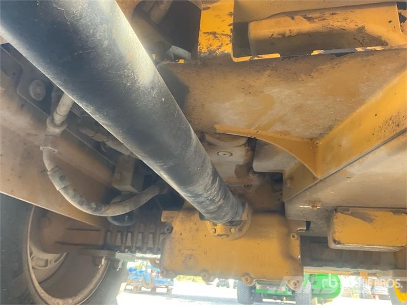 CAT 908M Wheel Loader Iekrāvēji uz riteņiem