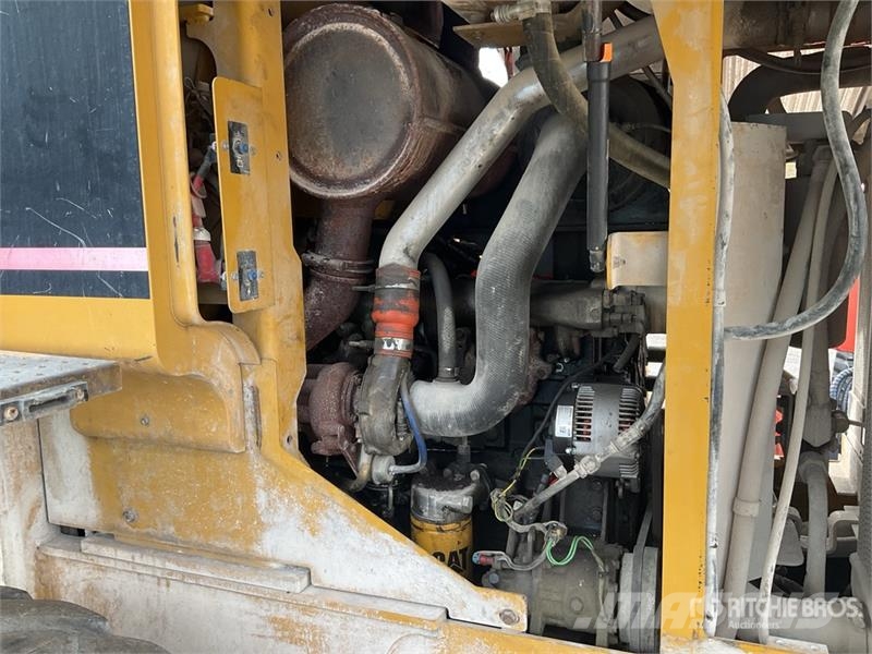 CAT 924G Колесни товарачи