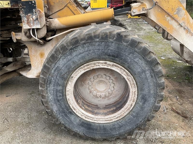 CAT 924G Колесни товарачи