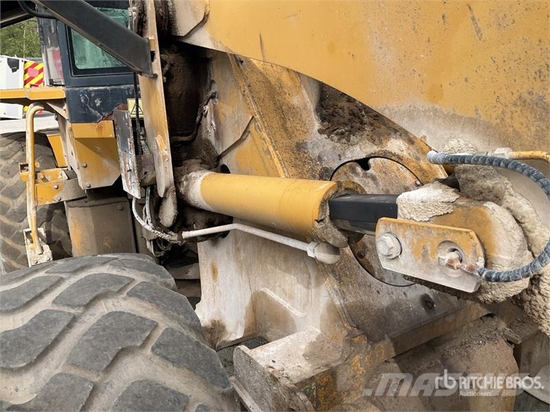 CAT 924G Колесни товарачи