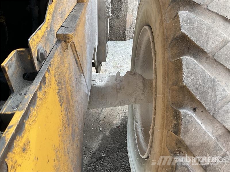 CAT 924G Колесни товарачи
