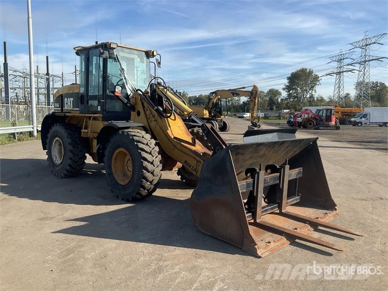 CAT 924G Kolové nakladače