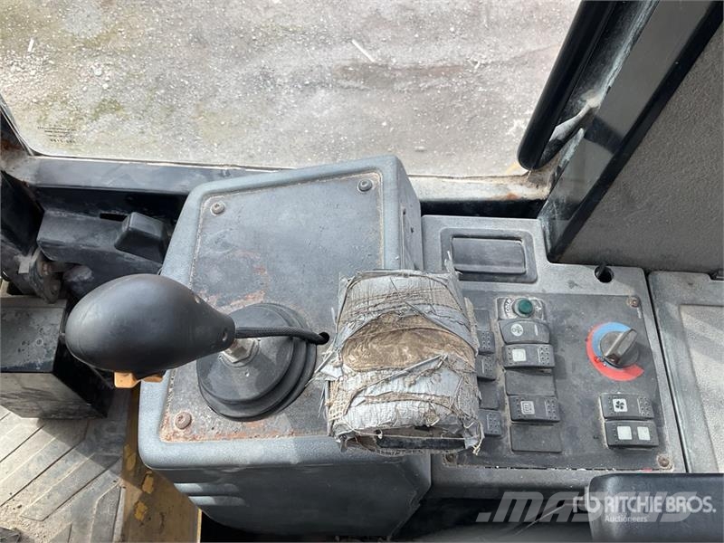 CAT 924G Колесни товарачи