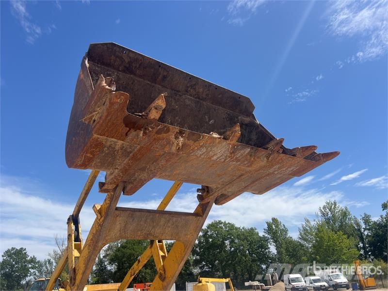 CAT 933 Φορτωτές με ερπύστριες