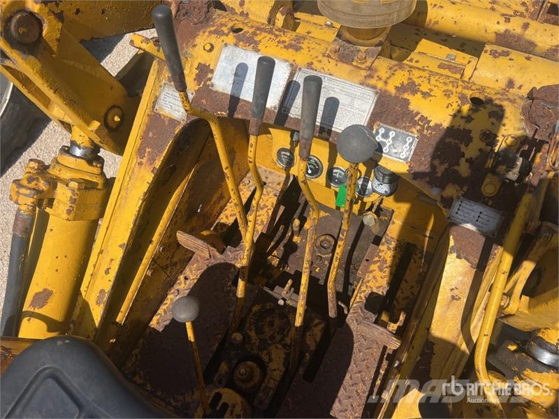 CAT 933 Φορτωτές με ερπύστριες