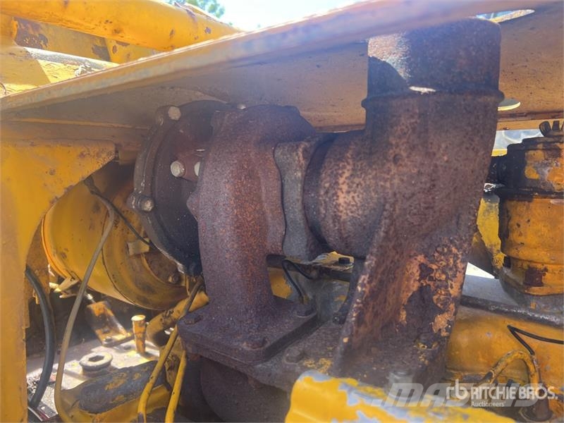CAT 933 Φορτωτές με ερπύστριες