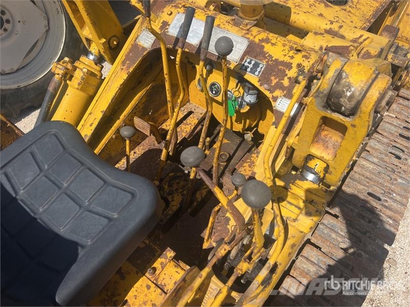 CAT 933 Φορτωτές με ερπύστριες