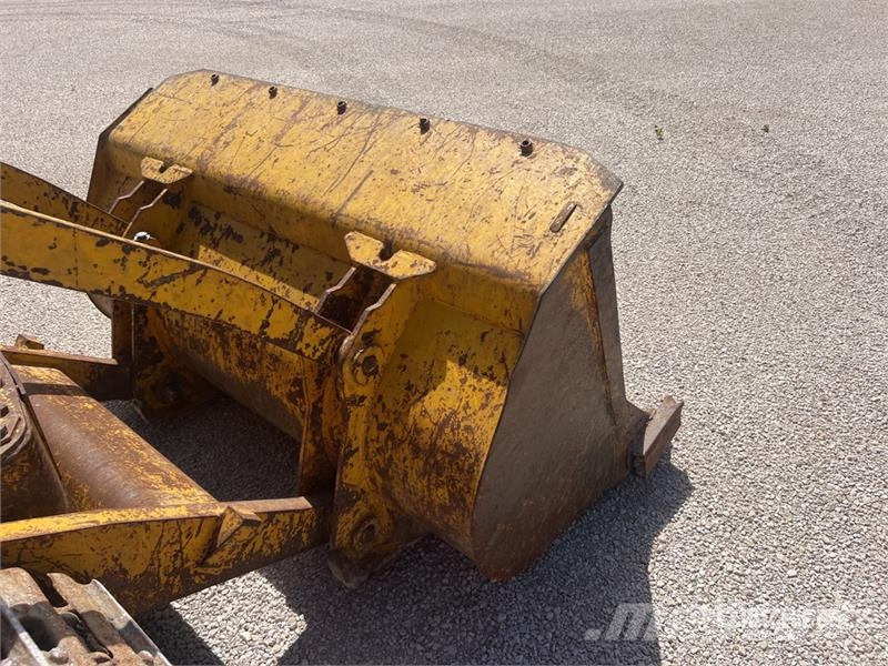 CAT 933 Φορτωτές με ερπύστριες