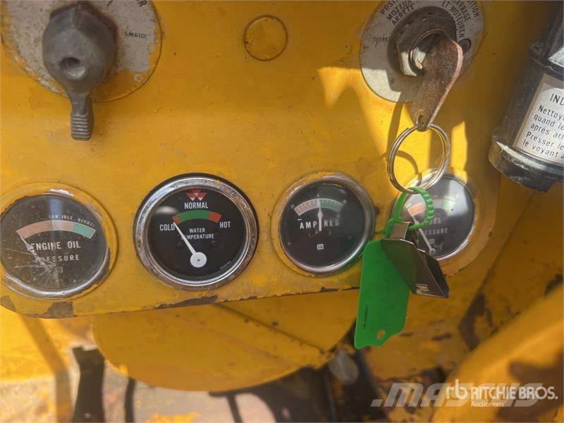 CAT 933 Φορτωτές με ερπύστριες